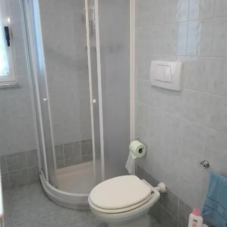 Casa Lorella فندق مبيت وإفطار ماسّا لوبْرينسِ