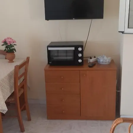 Casa Lorella فندق مبيت وإفطار ماسّا لوبْرينسِ